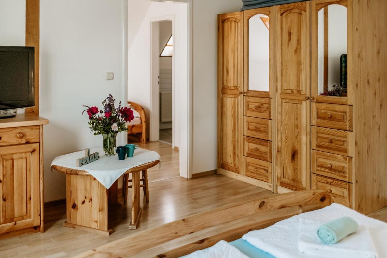 Kek Vendeghaz Family Resort Gyenesdiás Eksteriør billede