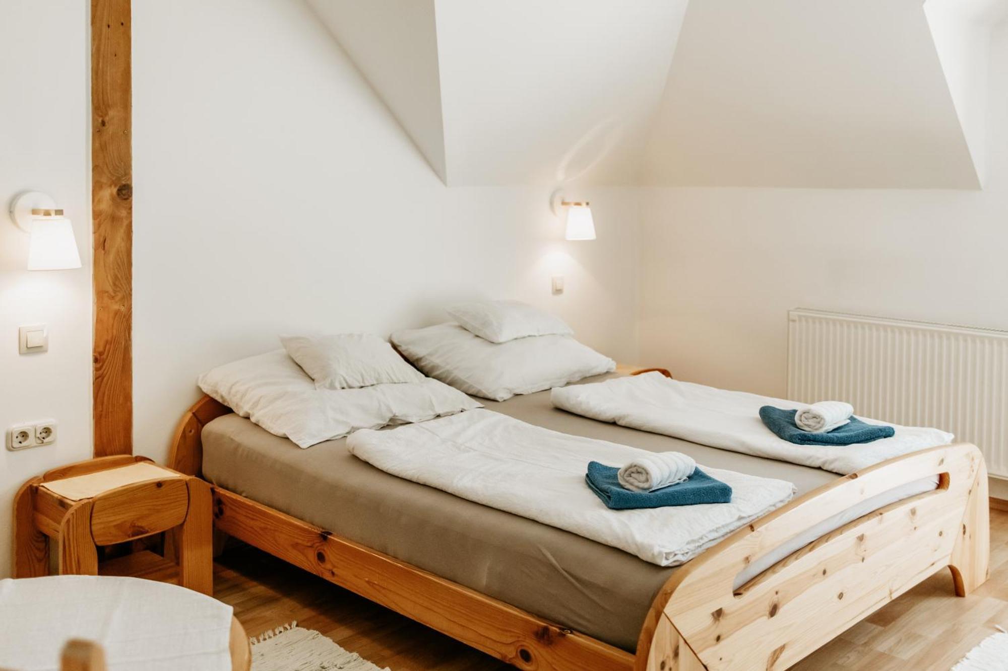 Kek Vendeghaz Family Resort Gyenesdiás Eksteriør billede